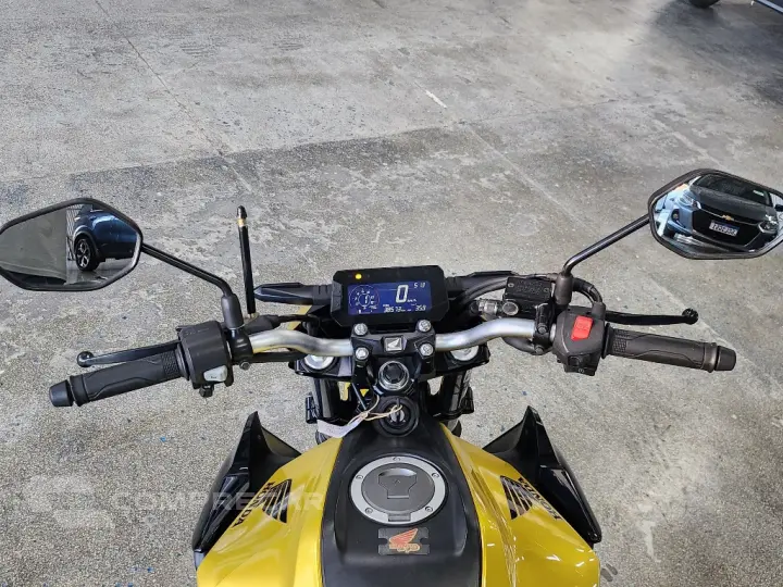 CB 300F