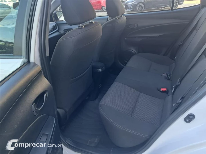 YARIS 1.5 16V FLEX SEDAN XL LIVE MULTIDRIVE