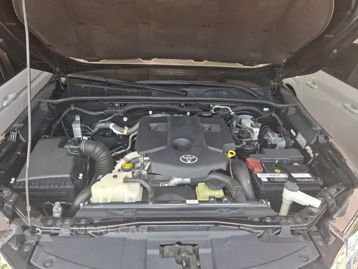 HILUX SW4 2.8 D-4d Turbo SRX 7L 4X4