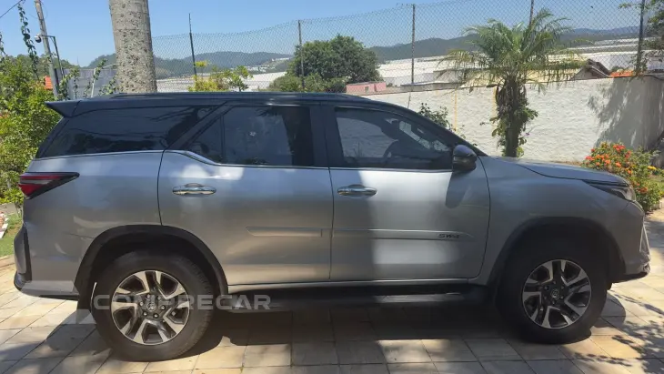 HILUX SW4 2.8 D-4d Turbo Diamond 7L 4X4