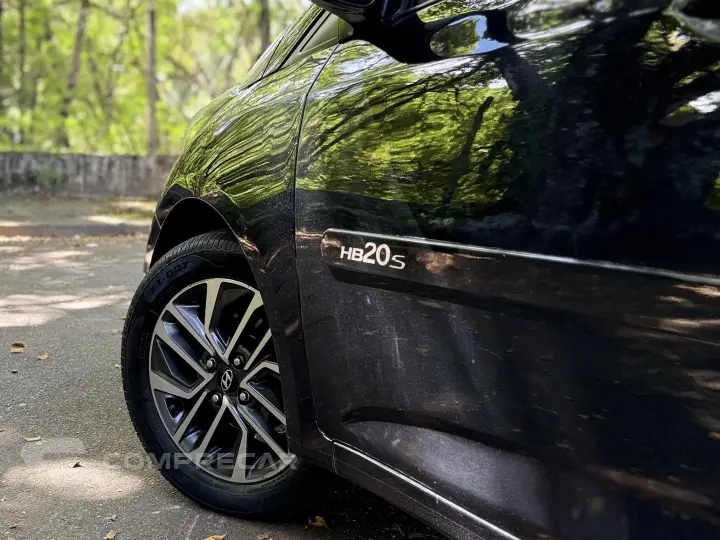 HB20S 1.6 COMFORT PLUS 16V FLEX 4P AUTOMÁTICO