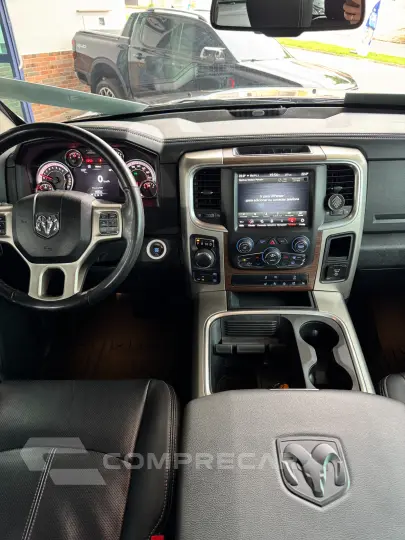 CLASSIC LARAMIE 5.7 CD V8 4X4 Aut.