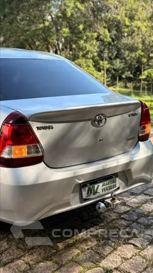 ETIOS 1.5 PLATINUM SEDAN 16V FLEX 4P AUTOMÁTICO