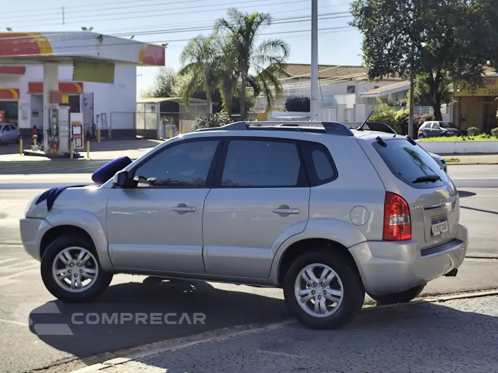 TUCSON 2.0 MPFI GLS 16V 143CV 2WD GASOLINA 4P AUTOMÁTICO