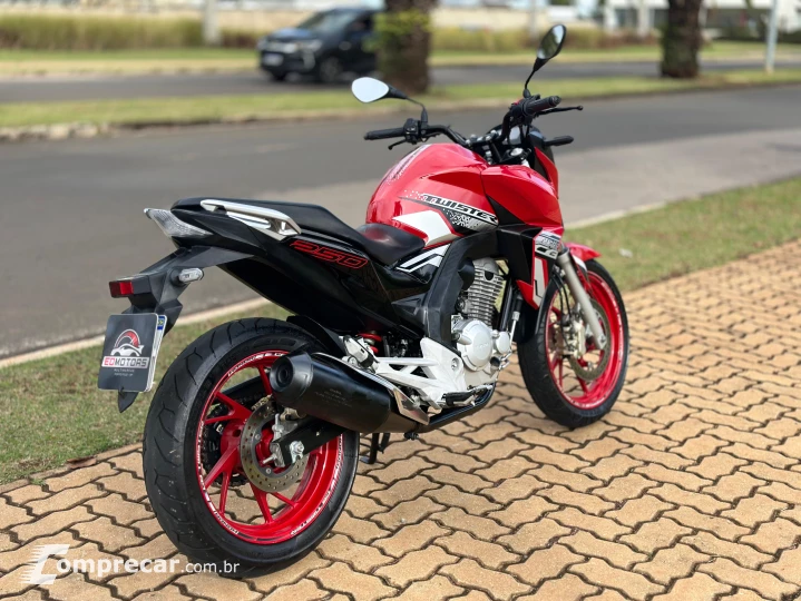 CB 250F TWISTER