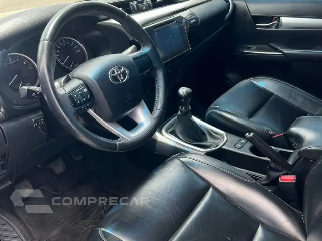 HILUX - 2.7 SR 4x2 CD 16v 4P MANUAL