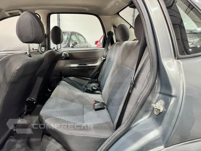 CLASSIC - 1.0 MPFI LS 8V 4P MANUAL