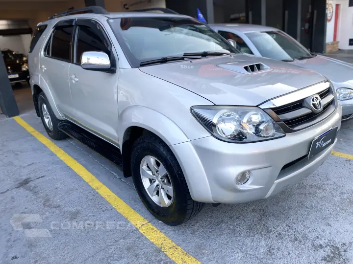 HILUX SW4 3.0 4X4 8V Turbo