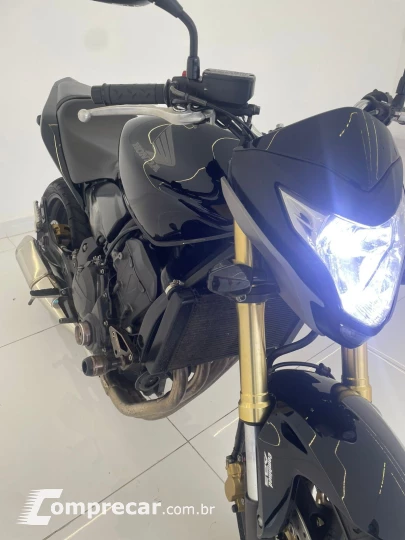 CB 600F - HORNET