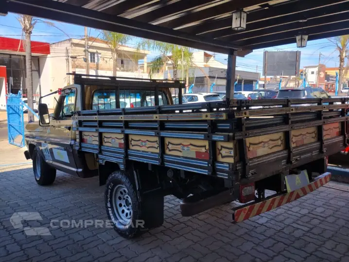 F-1000 2.5 XLT CABINE SIMPLES TURBO DIESEL