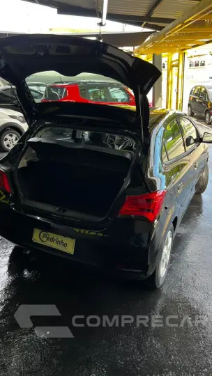 Onix Hatch 1.4 4P FLEX LT AUTOMÁTICO