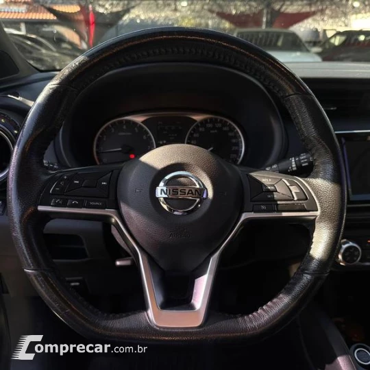 KICKS SV CVT