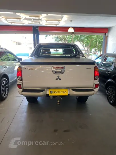L200 TRITON 2.4 HLS 4X2 CD 16V