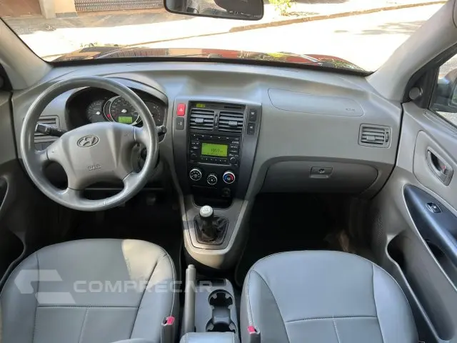 TUCSON - 2.0 MPFI GL 16V 142CV 2WD 4P MANUAL