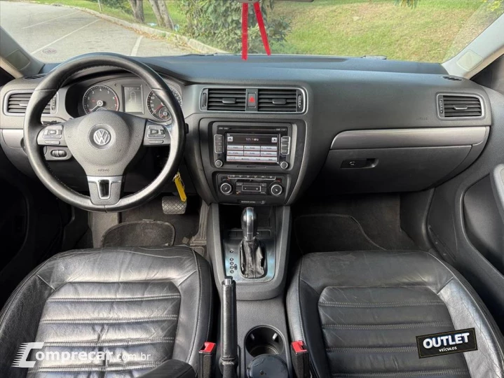 JETTA 2.0 TSI HIGHLINE 200CV GASOLINA 4P TIPTRONIC