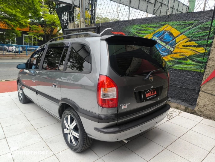 ZAFIRA 2.0 MPFI Elegance 8V
