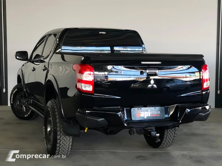L200 TRITON 2.4 16V Turbo Sport HPE CD 4X4