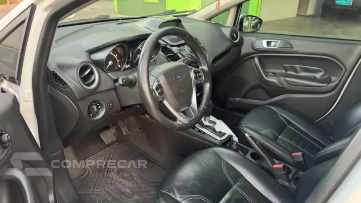 Fiesta Sedan 1.6 4P FLEX TITANIUM POWERSHIFT AUTOMÁTICO