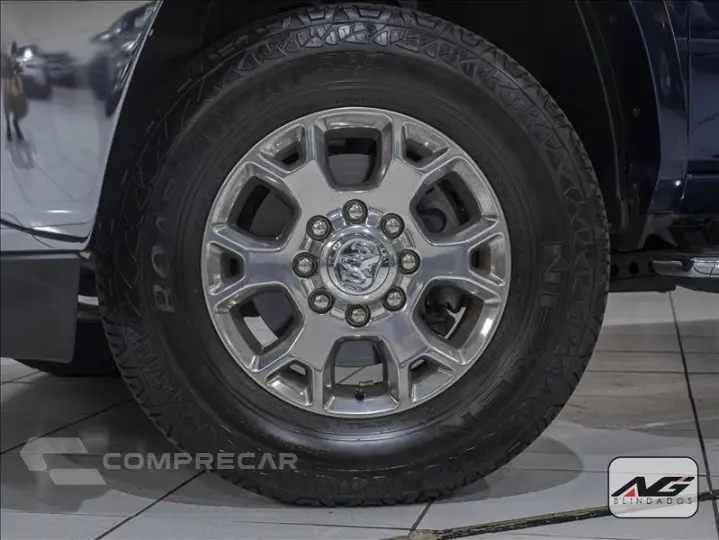 2500 6.7 I6 Turbo Laramie CD 4X4