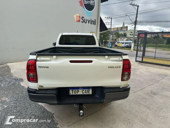 HILUX 2.4 4X4 CS 8V