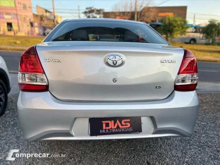 ETIOS 1.5 X PLUS SEDAN 16V FLEX 4P AUTOMÁTICO