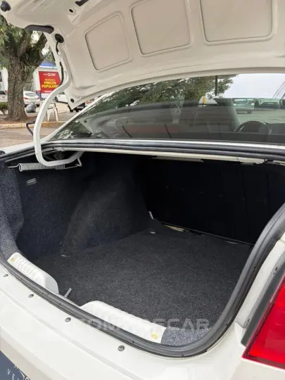 VOYAGE 1.0 Flex 12V 4p