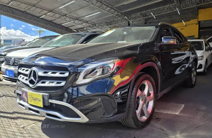 GLA 200 Advance 1.6/1.6 TB 16V Flex Aut.