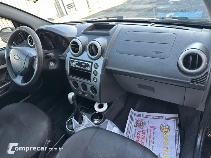 FIESTA 1.6 Rocam Sedan 8V