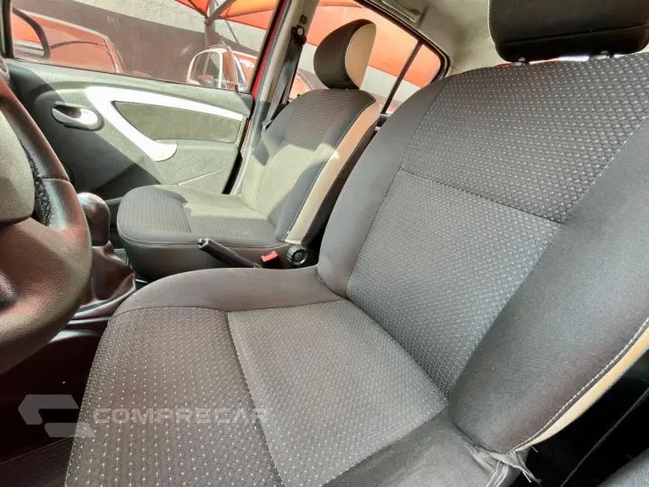 SANDERO 1.6 16V SCE Stepway