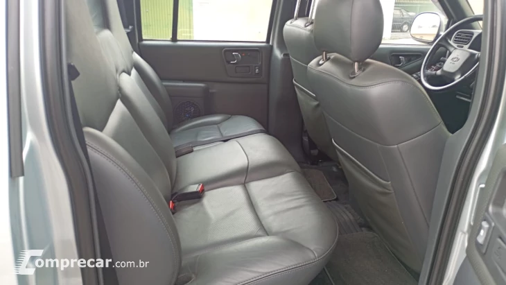 S10 2.4 MPFI Executive 4X2 CD 8V