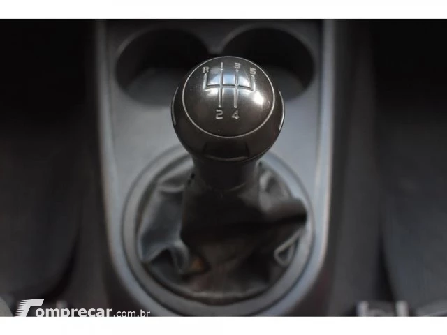 FOX - 1.0 MI 8V 4P MANUAL