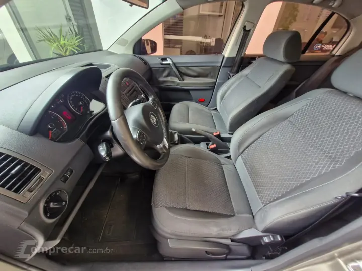 POLO SEDAN 2.0 MI Comfortline 8V