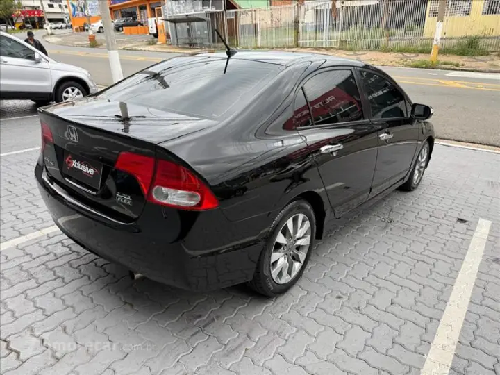 CIVIC 1.8 LXL 16V