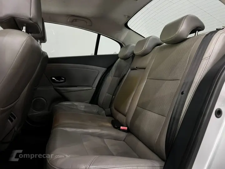 FLUENCE 2.0 PRIVILÉGE 16V FLEX 4P AUTOMÁTICO