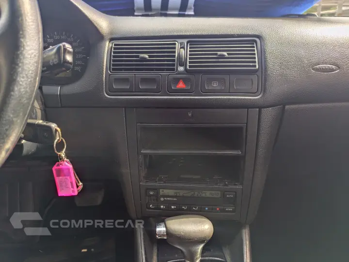 GOLF 2.0 MI 8V GASOLINA 4P AUTOMÁTICO