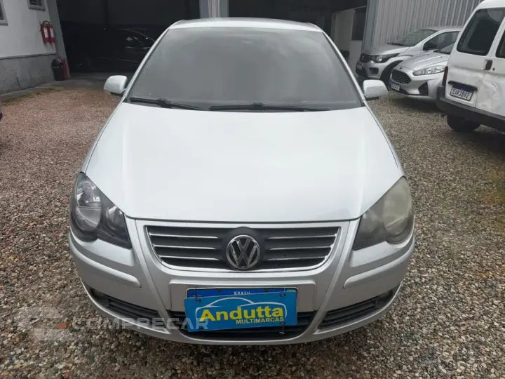 Polo Sedan 1.6 4P COMFORTLINE FLEX