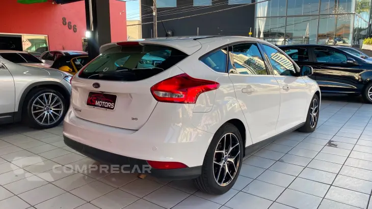 FORD FOCUS 2.0 TITANIUM HATCH 16V