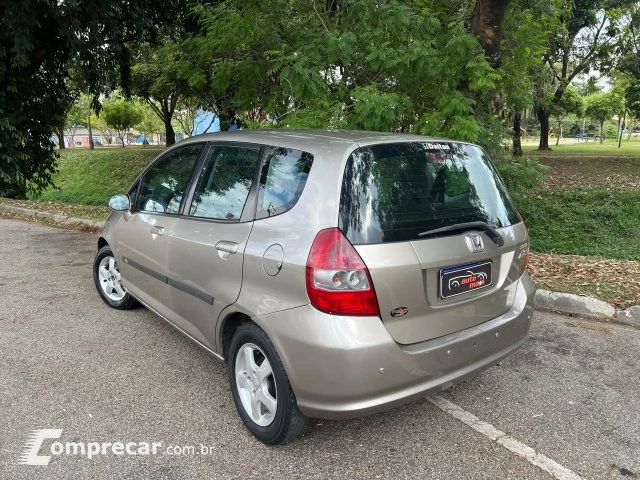 FIT - 1.4 LXL 8V 4P AUTOMÁTICO