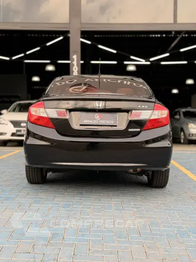 Civic Sedan LXS 1.8/1.8 Flex 16V Aut. 4p