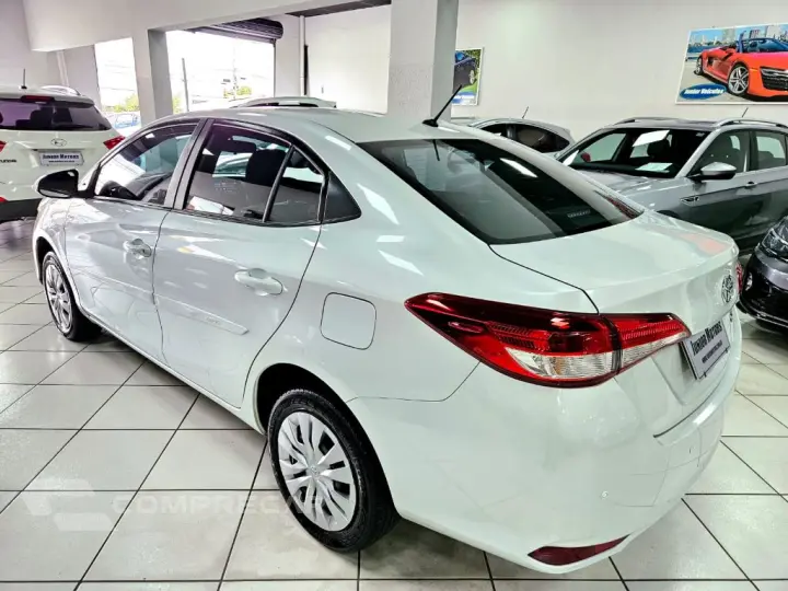 YARIS XL Sedan 1.5 Flex 16V 4p Aut.