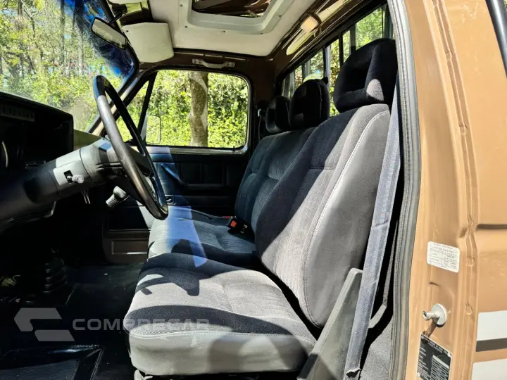 D20 4.0 Custom DE Luxe CS 8V Turbo