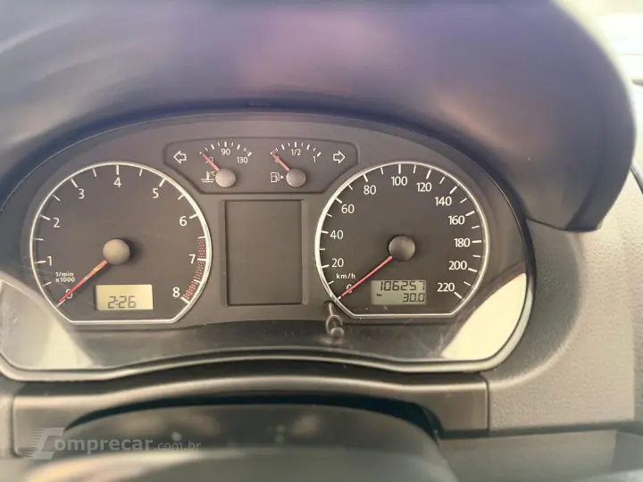 POLO SEDAN 1.6 MI 8V