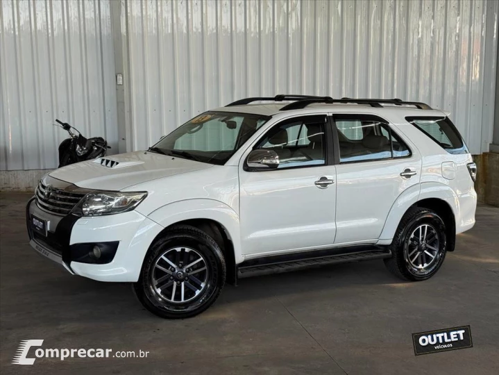 HILUX SW4 3.0 SRV 4X4 7 LUGARES 16V TURBO INTERCO