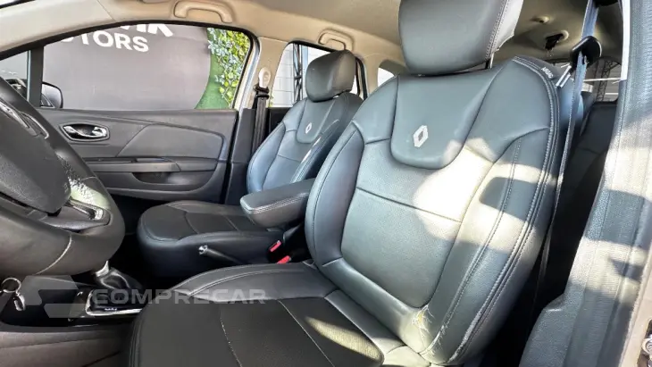 CAPTUR Life 1.6 16V Flex 5p Aut.