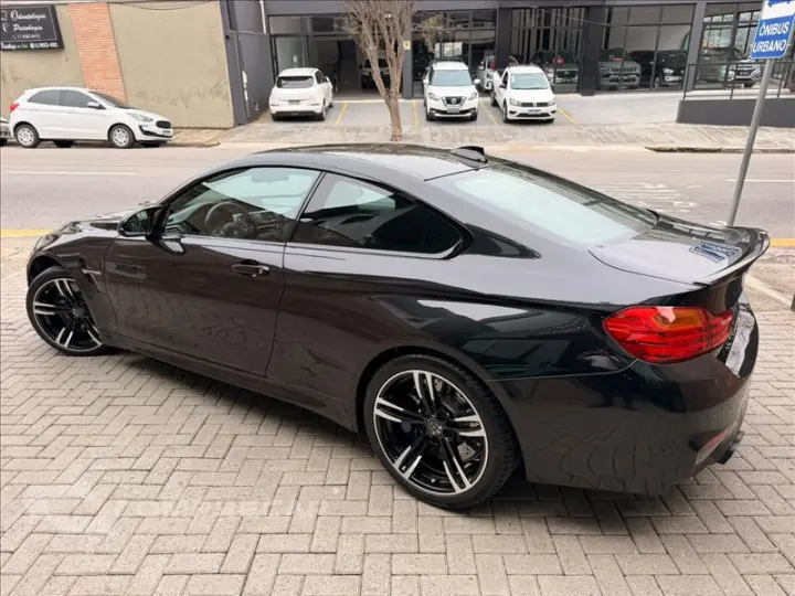 M4 3.0 Coupé I6 24V