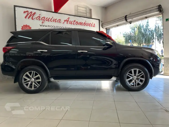HILUX SW4 2.8 D-4d Turbo SRX 4X4