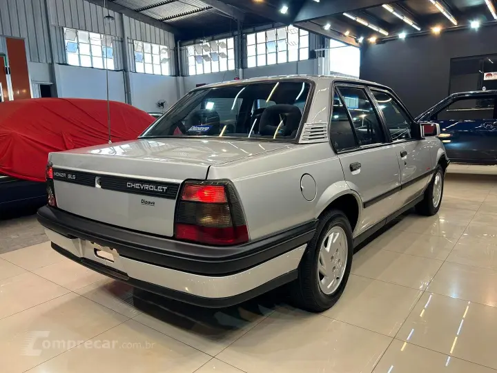 MONZA 2.0 EFI GLS 8V