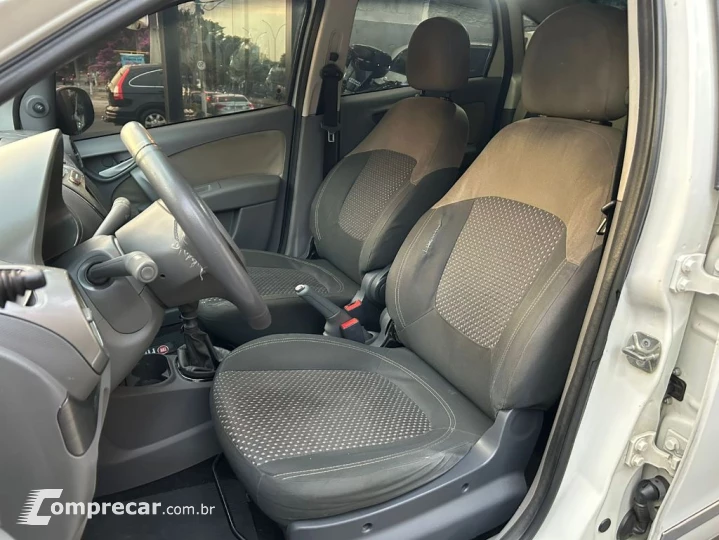 Grand Siena ESSENCE 1.6 Flex 16V