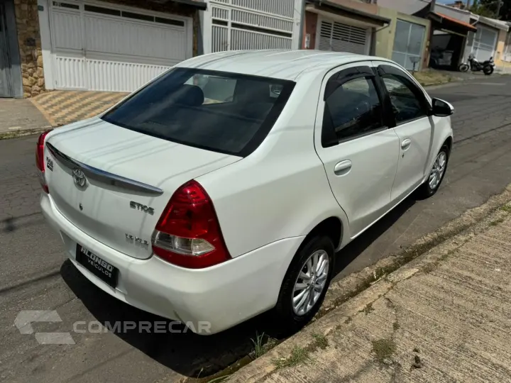 Etios Sedan 1.5 XLS