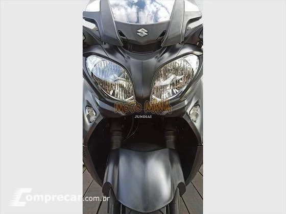 SUZUKI BURGMAN 650 EXECUTIVE